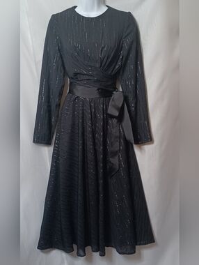 Bianco & Nero Black Midi Dress With Silver Metallic. Size 38 (US8)
